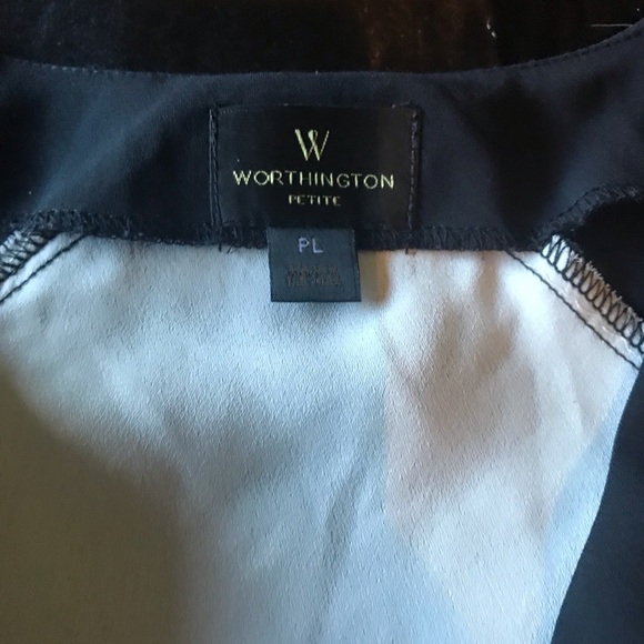 Black and Cream Silk felt with lace - Picture 4 of 4